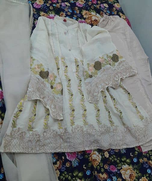 Short frock with trouser and organza dupatta 2