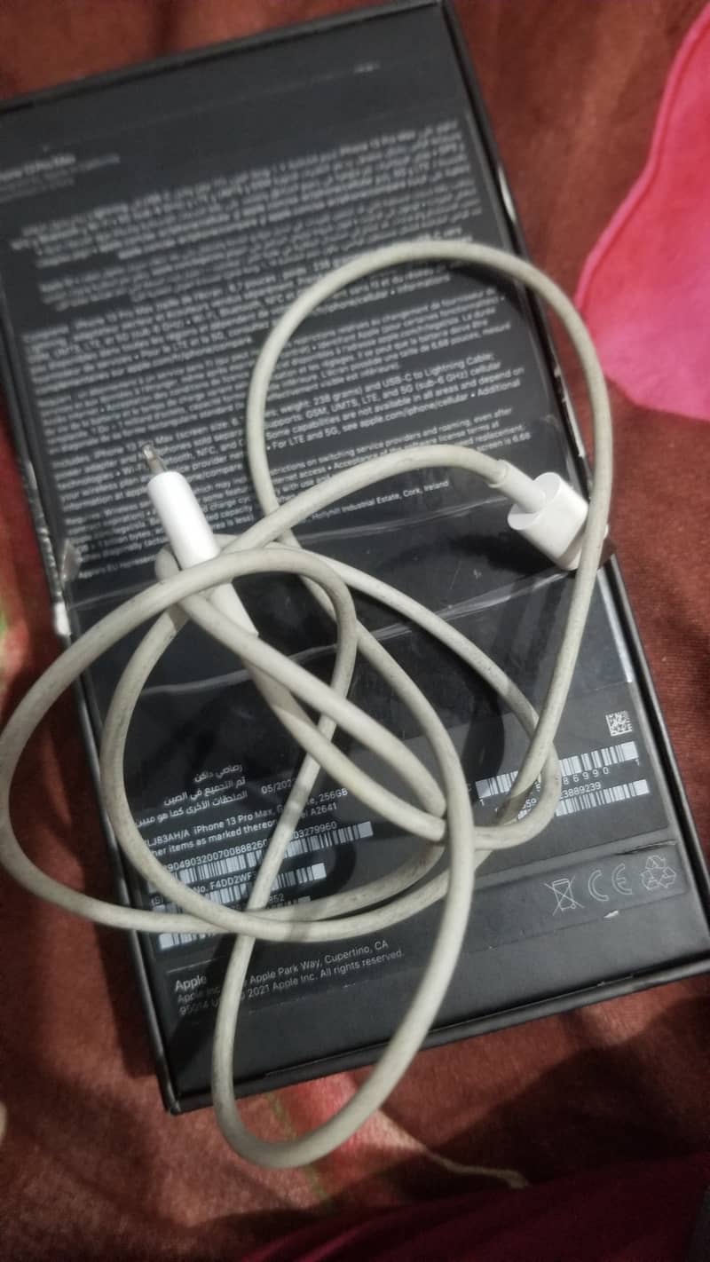I phone 13 pro max with box original cable 96 btry 6