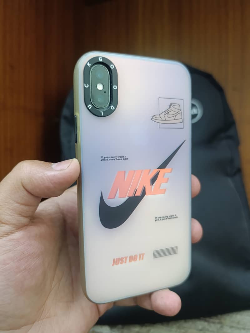 Iphone X 64GB Non Pta With Box & Charger 9.5/10 17