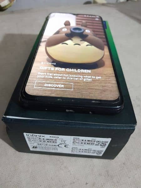 Infinix hot 9 play 4/64 for sale 10/10 bht km used hy 03003994227 7