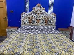 queen size Bed and side tables for sale
