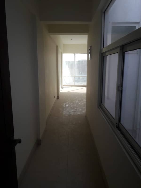 DHA | INVESTOR PRICE | UPPER FLOOR WITH LIFT | 700 SQFT + 500 SQFT OFFICE FLOOR | FRONT ENTRANCE | MODERN ELEVATION | NEXT TO KHE ITTEHAD | ALL AROUNDS BANKS , RESTUARANTS | REASONABLE DEMAND | 3