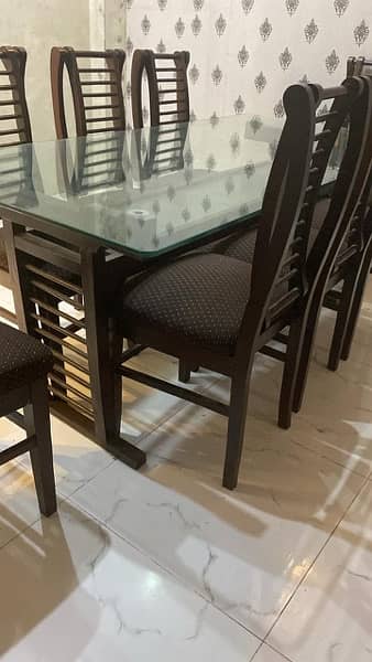 8 chairs with table  10/10condition 2
