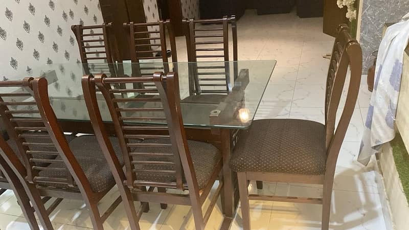 8 chairs with table  10/10condition 3