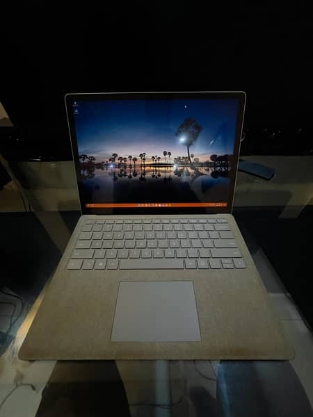 Microsoft Surface Laptop 2 3