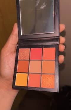 HUDA BEAUTY CORAL OBSESSION PALETTE 0