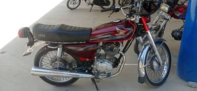 Honda 125 Model 2014 A urgent sale only serious buyer contact me