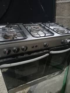 electric and gas cooking range with 5 burner and oven