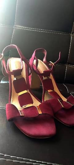 new (size 39) and used (size 38) branded shoes- 0