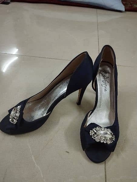 new (size 39) and used (size 38) branded shoes- 6