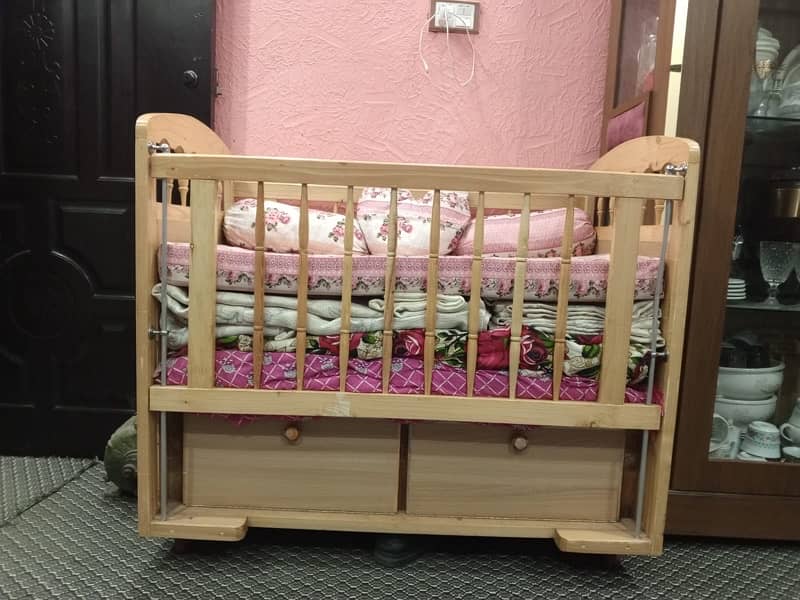 (wooden Baby Cot) with all foams and covers 2