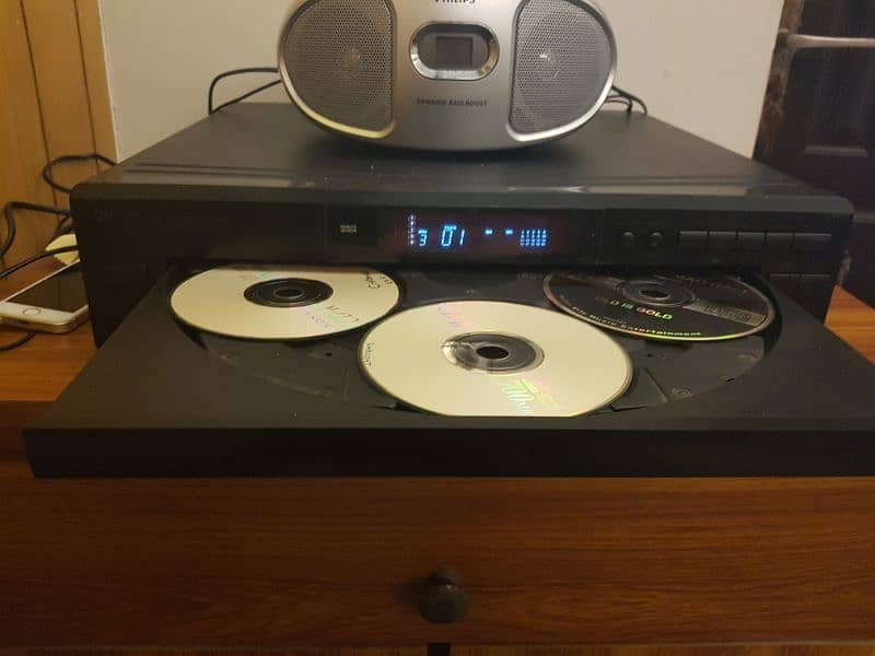 Denon DCM 280 5CD Changer | working perfectly | 220 volts 2
