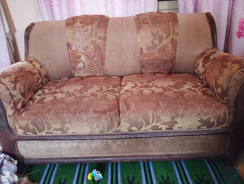7 seater sofa set with table 7