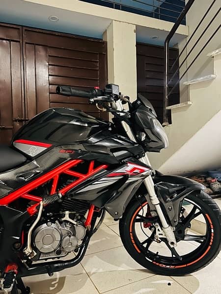 Benelli TNT150I 2019 6