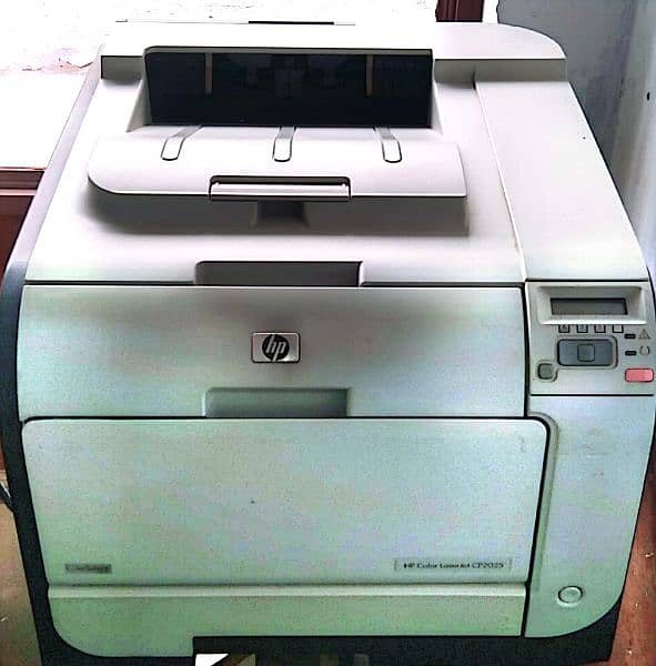 HP Color Laserjet CP 2025 Printer 0