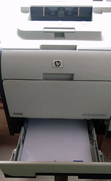 HP Color Laserjet CP 2025 Printer 2