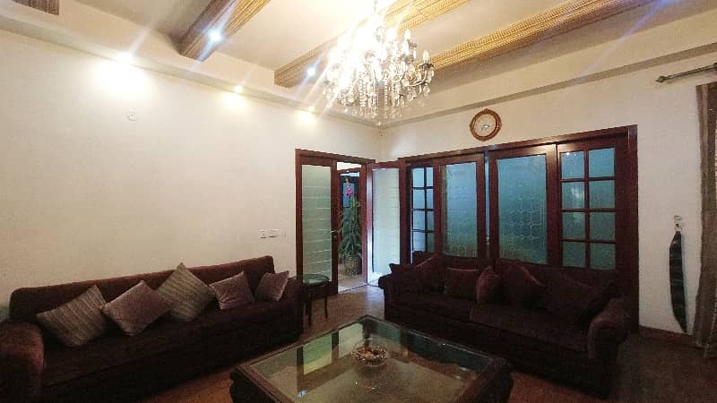 A Prime Location House Of 1 Kanal In Rs. 525000 6