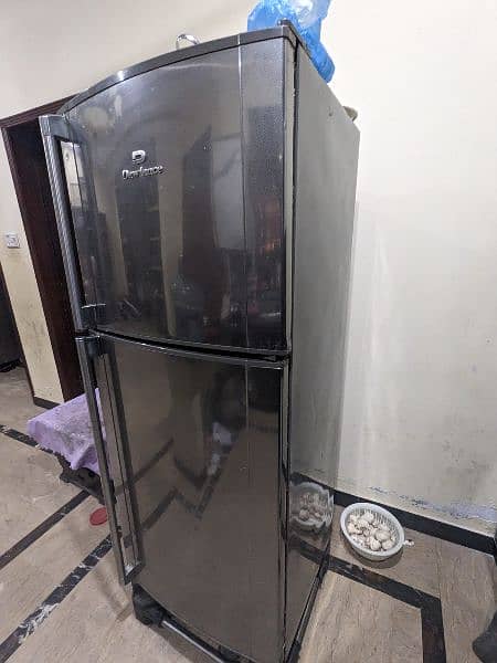 Dawlance fridge for sale in good condition 3