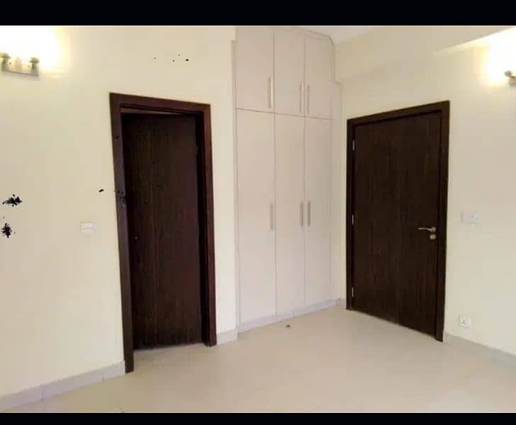 3 bed apartment for rent in bahria town karachi 17