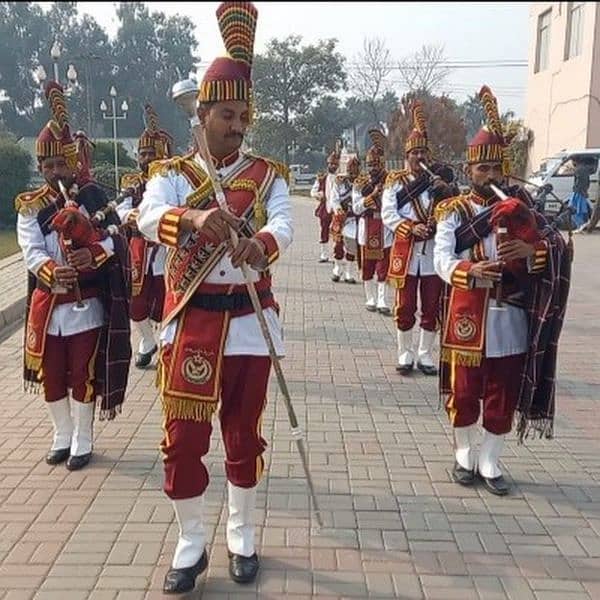 Sawan Babu Fauji Band and Dhol Group 3