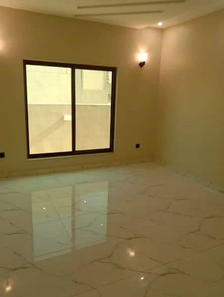 P1 villa for rent 250 yards in bahria town karachi 14
