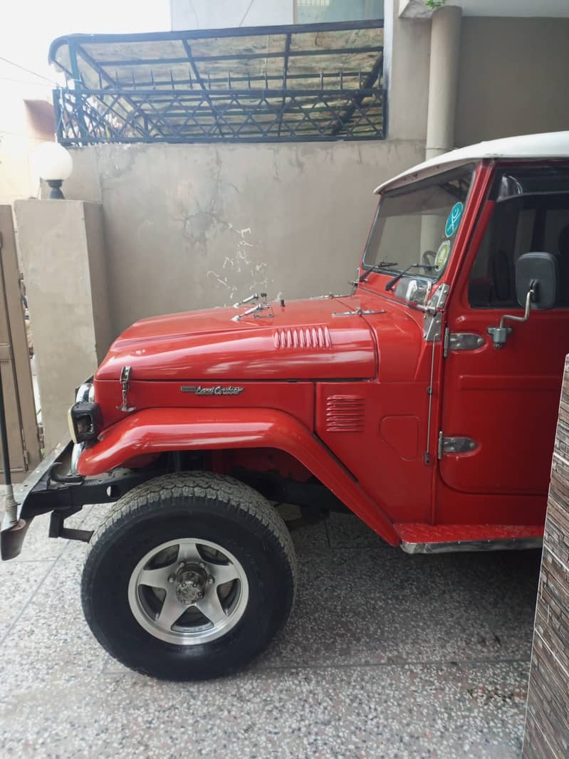 Toyota bj 40 land cruiser 1