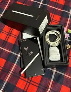 Samsung galaxy note 10+ 5g 10/10 with box and accessories