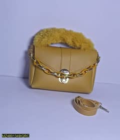 women's chunky chain purse with fur 0