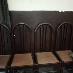 dinning table all ok table condition 10/9 chairs condition 10 /10
