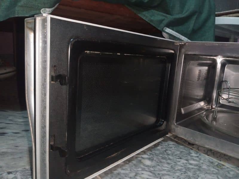 new condition oven 0
