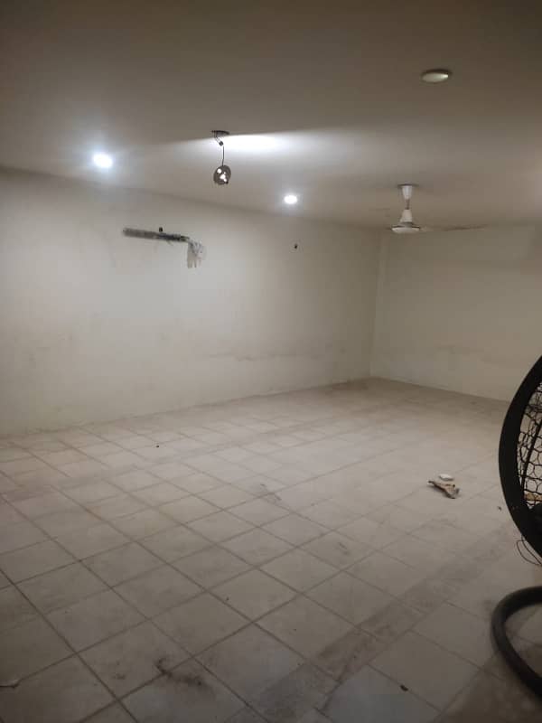 1 Unit Bungalow ( Having Basement) For Sale In Dha Phase 4 16