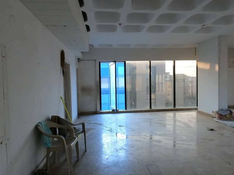 Corner 6000 Square Feet Office In DHA Phase 2 Extension Is Available For sale 32