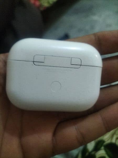 airpods only charging box 4