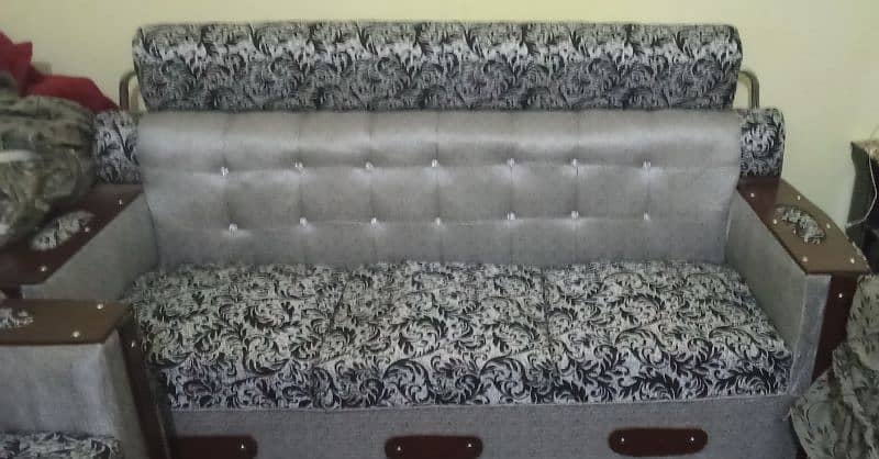 new condition sofa set for sale 1