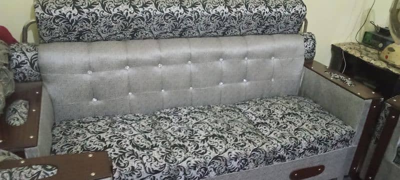 new condition sofa set for sale 2