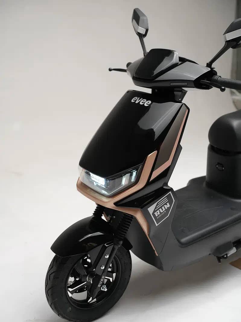 Evee Electric Scooty GenZ 2024 0