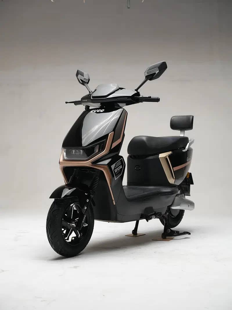 Evee Electric Scooty GenZ 2024 1
