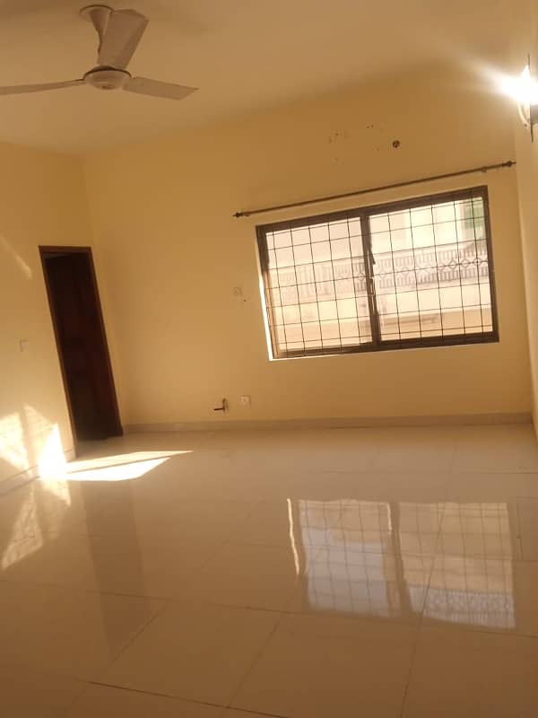 Upper Portion Available For Rent 3