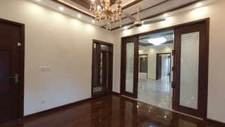 Brand New 10 Marla House Available In Allama Iqbal Town For Rent 0