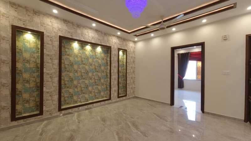 Brand New 10 Marla House Available In Allama Iqbal Town For Rent 2