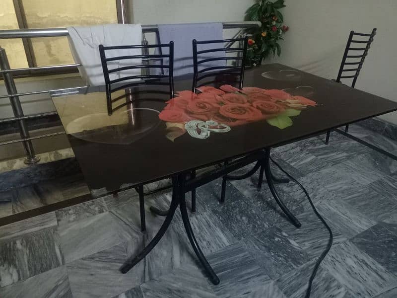 Glass Dining Table with 6 Chairs | Very Good Condition & Modern Look 4