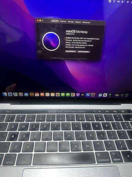 MacBook Pro 13 Inch 2017 Intel Core i5 9