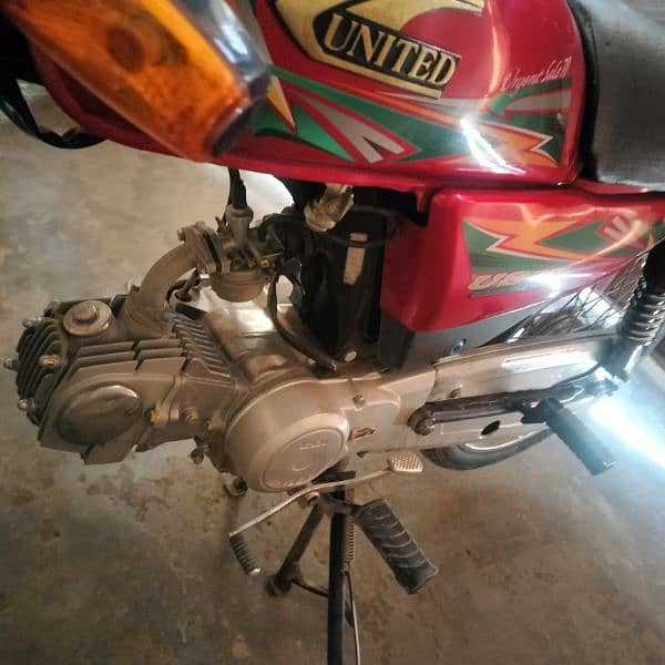 United 70 Motorcycle 5
