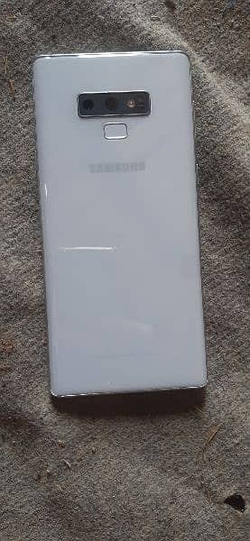 Samsung Note 9 3