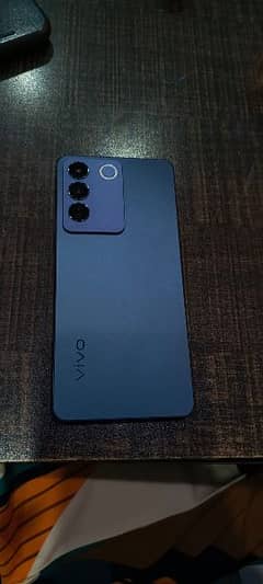 vivo v27 e for sale, used less then 6 months