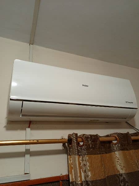 Haier DC inverter 1.5 ton like a brand new 1