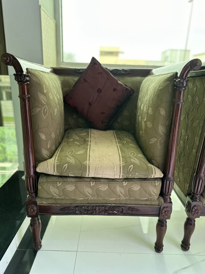 Luxury Modern style chairs/Sofa 0