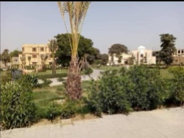 Flat Spread Over 393 Square Feet In KN Gohar Green City Available 13