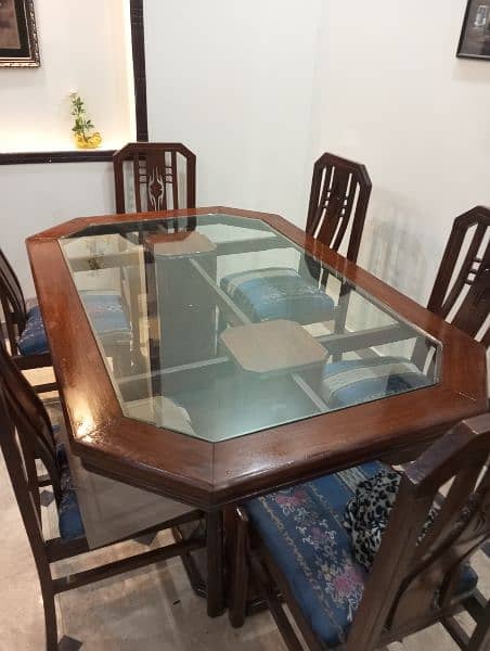 Dining Table / 6 Seater / Pure Wood 0