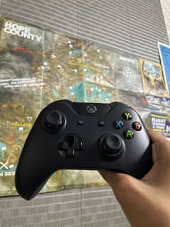 xbox one x orignal controller almost new